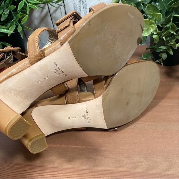 Dana Davis Tan Strappy Block Heel Sandals Made in Italy Size 7 - Picture 9 of 10